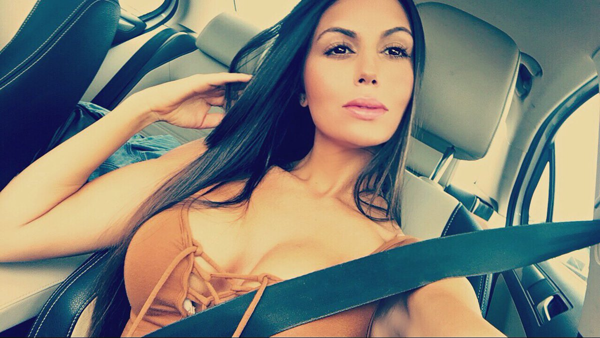 [Image: Terann-Hilow-is-hot_5.jpg]