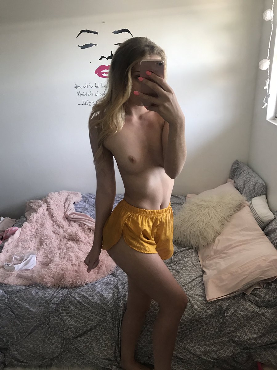 [Image: TheChloeScott_2.jpg]