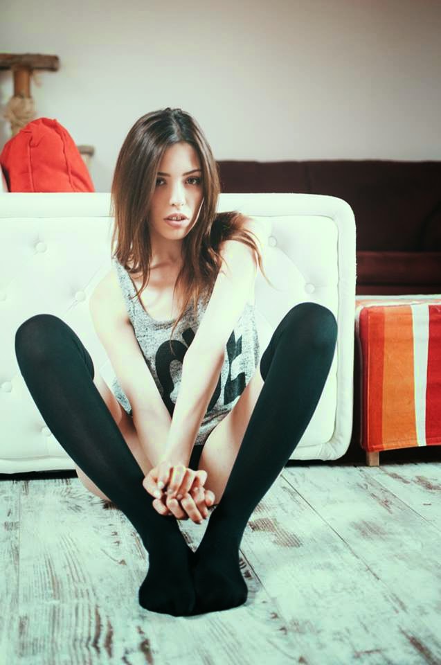 [Image: Valeria0Stefanelli-topless-naked-nude_5.jpg]