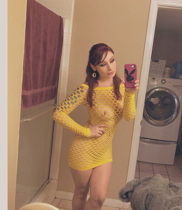 [Image: Violet_Monroe_1.jpeg]