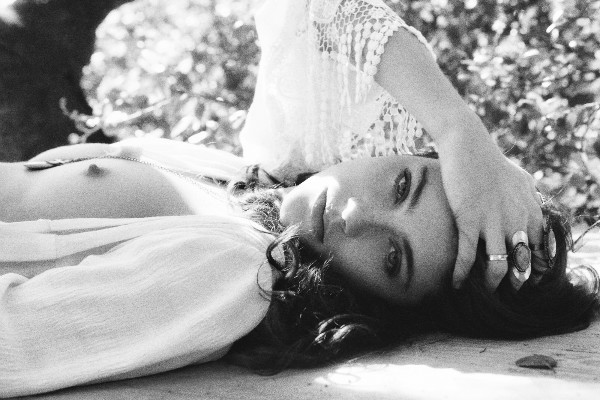 [Image: VxAnna-Christine-Speckhart-Topless-Naked-Nude.jpg]