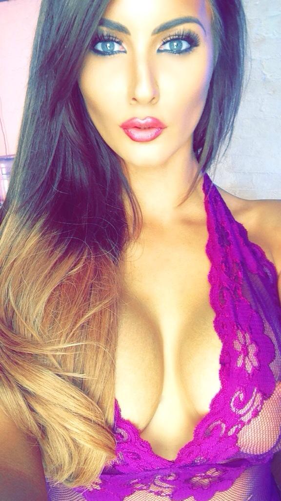 [Image: YasmineJamesXXX.jpg]