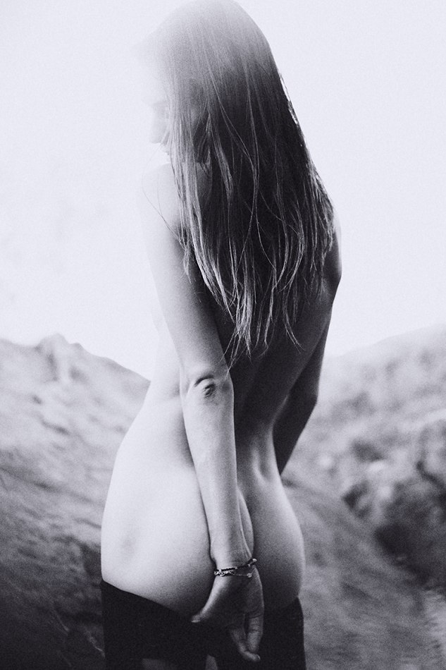 [Image: alexandra-papadopoulos-topless-naked-nude_3.jpg]