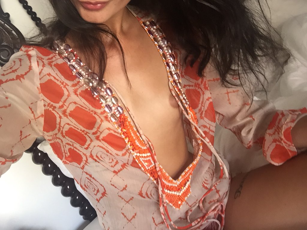 [Image: bambijoli_5.jpg]