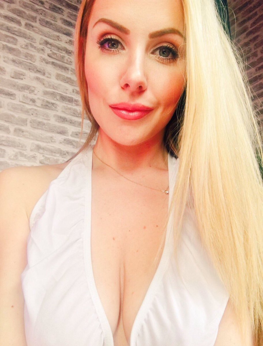 [Image: becky_roberts22_3.jpg]