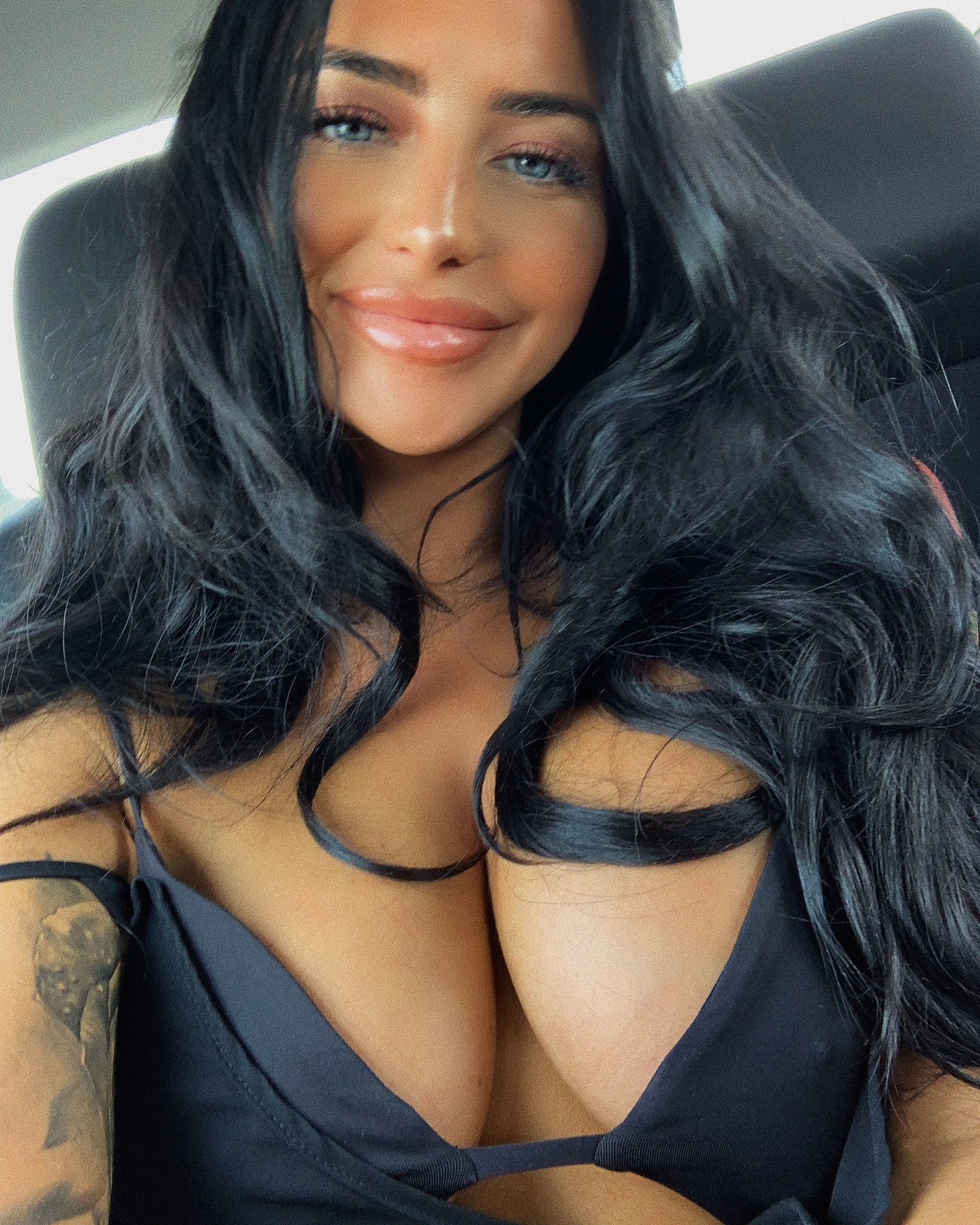 [Image: bouvsss2.jpeg]