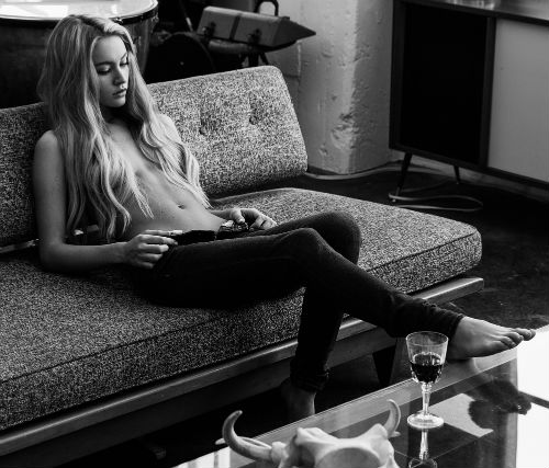 [Image: bryana-holly-is-hot_21.jpg]