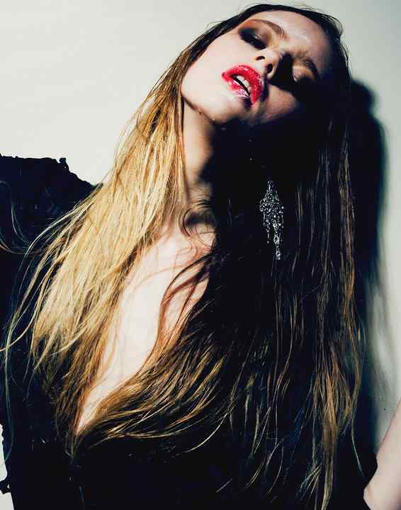 [Image: brynja-jonbjarnardottir-topless-naked-nude_3.jpg]