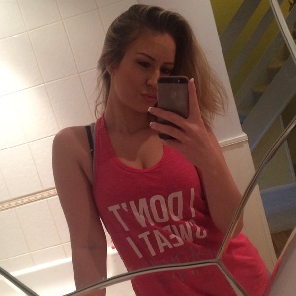 [Image: candice_collyer.jpg]