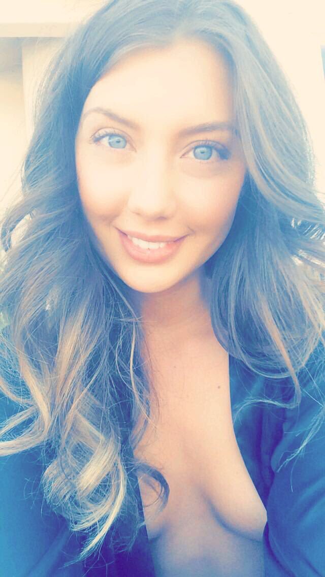 [Image: elenakoshkaxoxo_9.jpg]