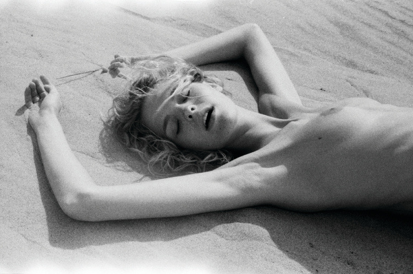 [Image: erin-heatherton-topless-naked-nude_17.jpg]