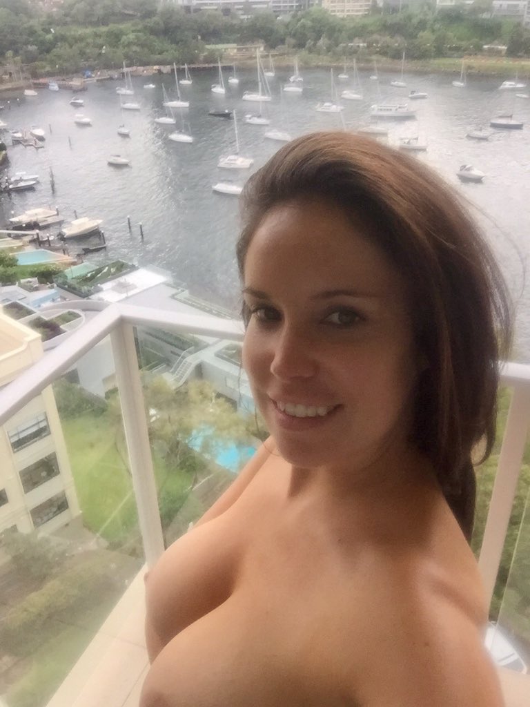 [Image: foxxx_tara.jpg]