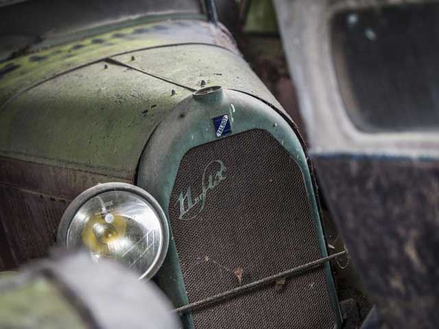 [Image: huge-french-barn-find_2.jpg]