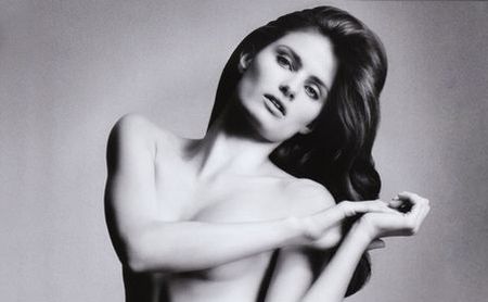 [Image: isabeli-fontana-topless-naked-nude_26.jpg]