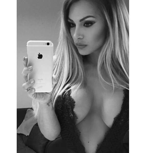 [Image: jennahoskins_5.jpg]