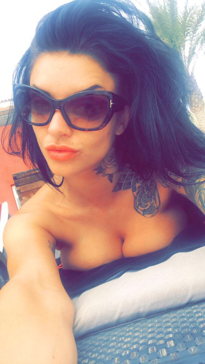 [Image: kayleighwanles12_2.jpg]