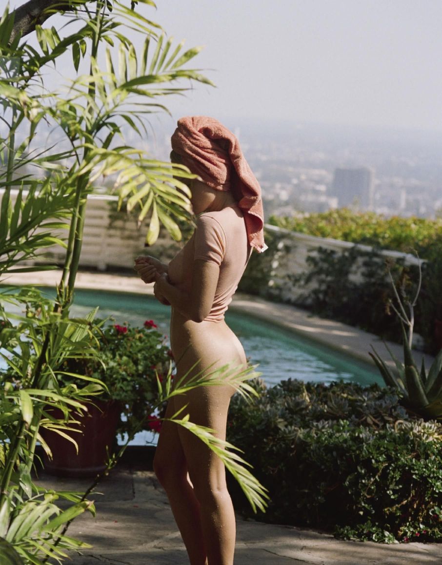 [Image: kristy-goretskaya-topless-naked-nude_18.jpg]