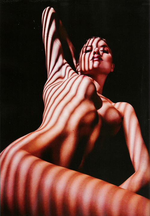 [Image: martha-hunt-topless-naked-nude_19.jpg]