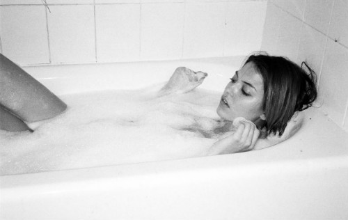 [Image: martha-hunt-topless-naked-nude_3.jpg]