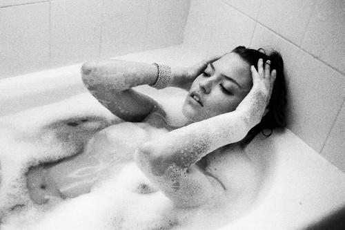 [Image: martha-hunt-topless-naked-nude_7.jpg]