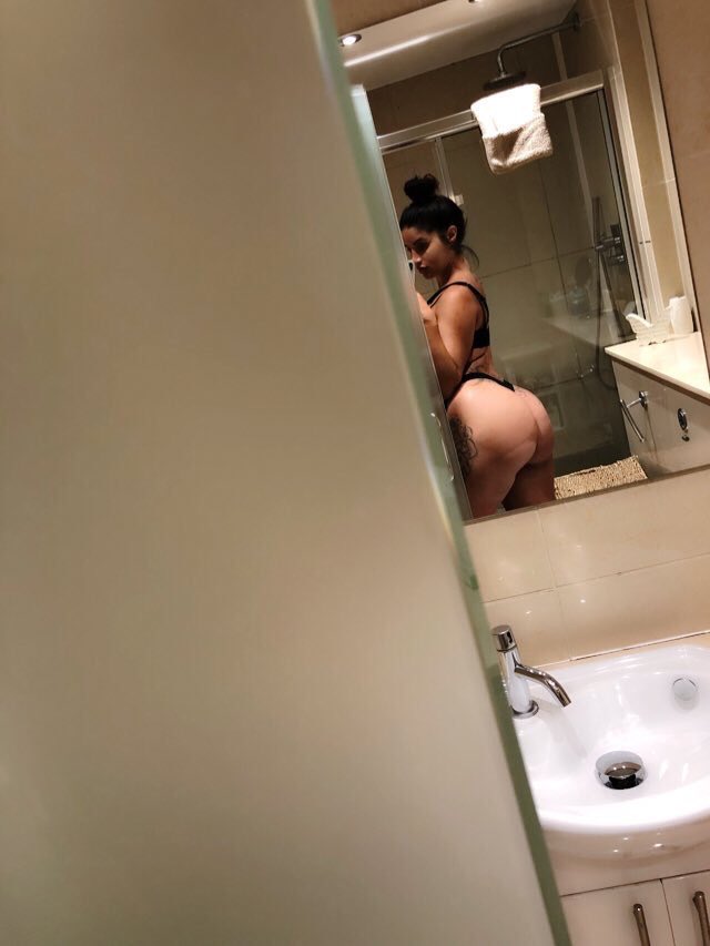 [Image: preeti_young_11.jpg]