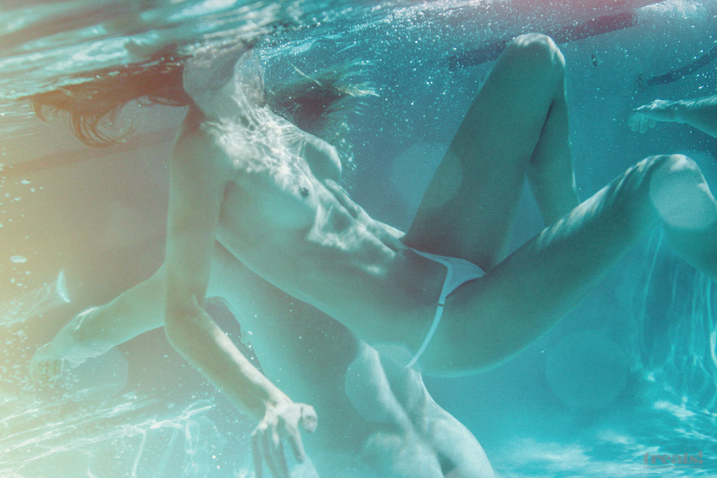 [Image: rayne-ivanushka-topless-naked-nude_11.jpg]