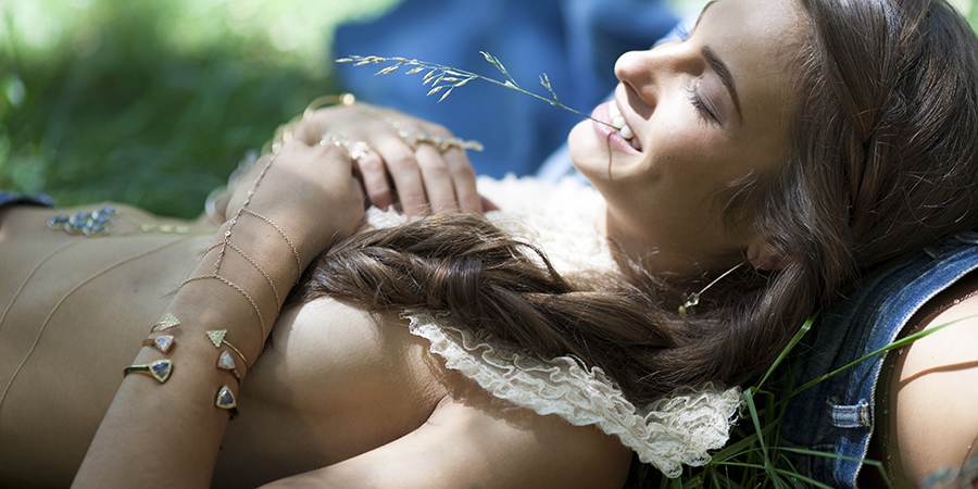 [Image: rayne-ivanushka-topless-naked-nude_20.jpg]