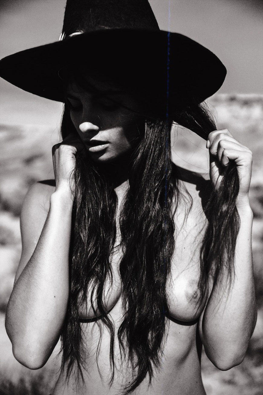 [Image: rayne-ivanushka-topless-naked-nude_6.jpg]