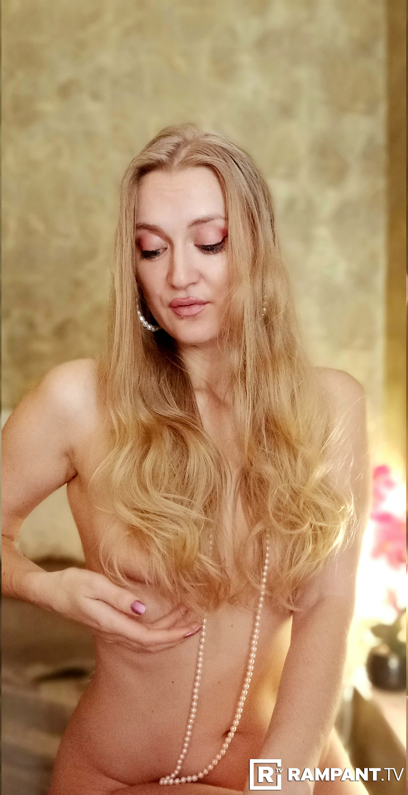 Romee naakt