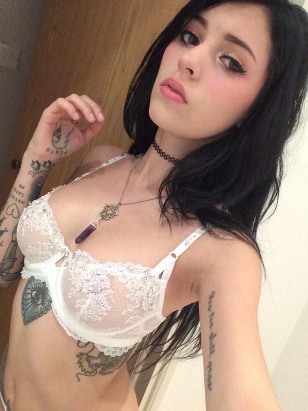 [Image: saracalixto__2.jpg]