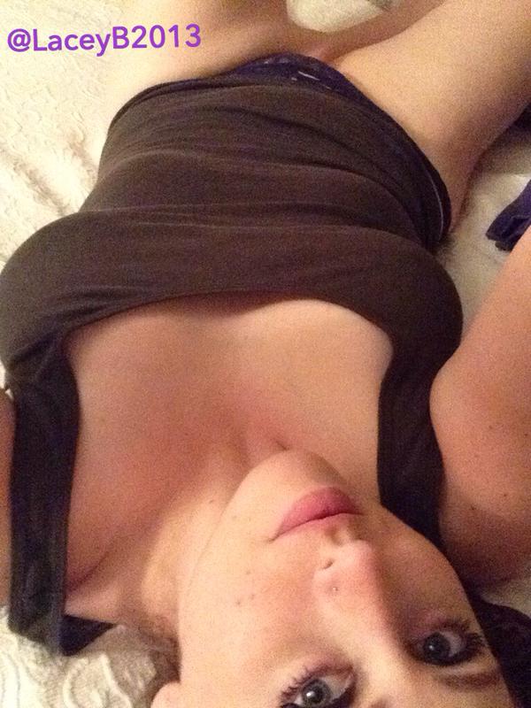 [Image: sexy-selfies-15-april_14.jpg]