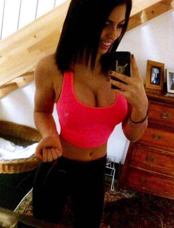 [Image: sexy-selfies-18-dec_6.jpg]