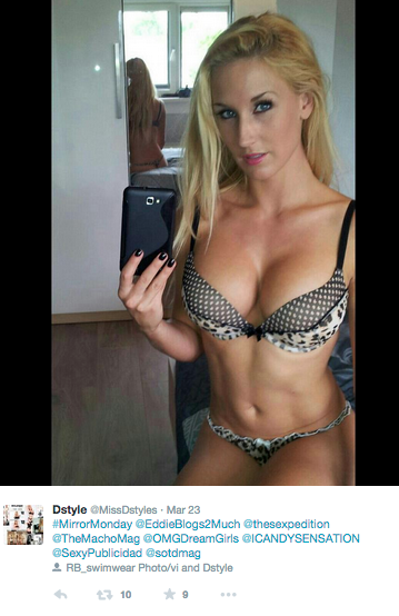 [Image: sexy-selfies-24-march_2.png]