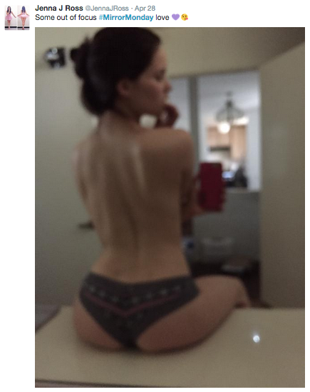 [Image: sexy-selfies-29-april.png]