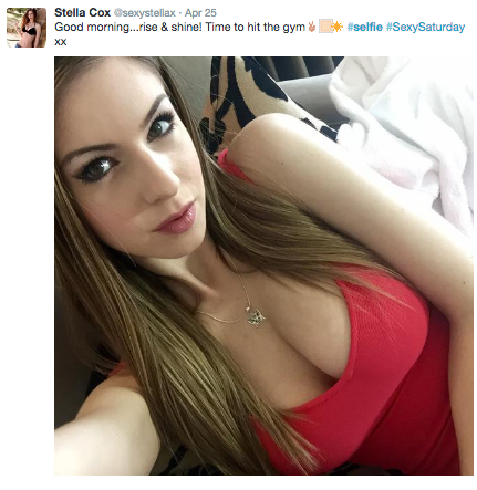 [Image: sexy-selfies-29-april_3.png]