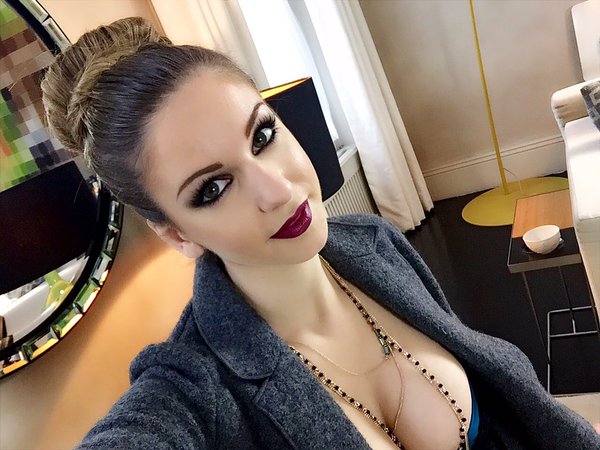 [Image: sexystellax_4.jpg]