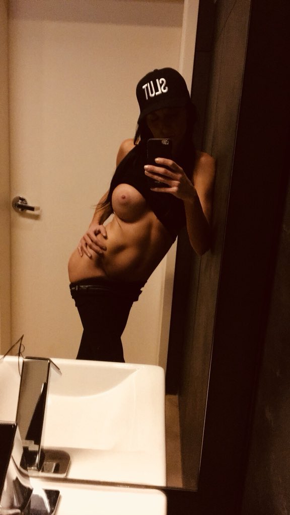 [Image: silviasaigexxx_9.jpg]